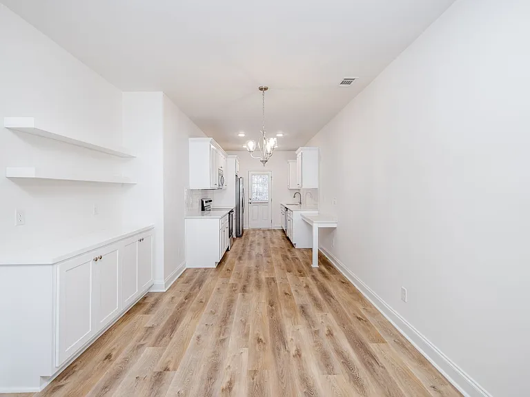 402 Manly Way — Photo 12