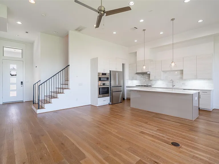 9806 Blissful Prairie Ln — Photo 12