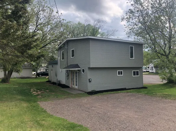 916 Park Ave, Cloquet, MN 55720