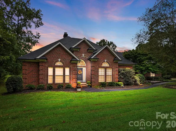 1304 Presson Farm Ln, Monroe, NC 28110