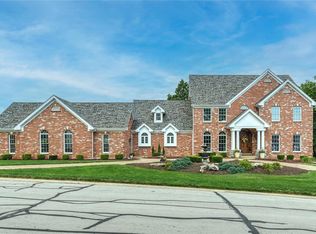 972 Whitmoor Dr, Weldon Spring, MO 63304