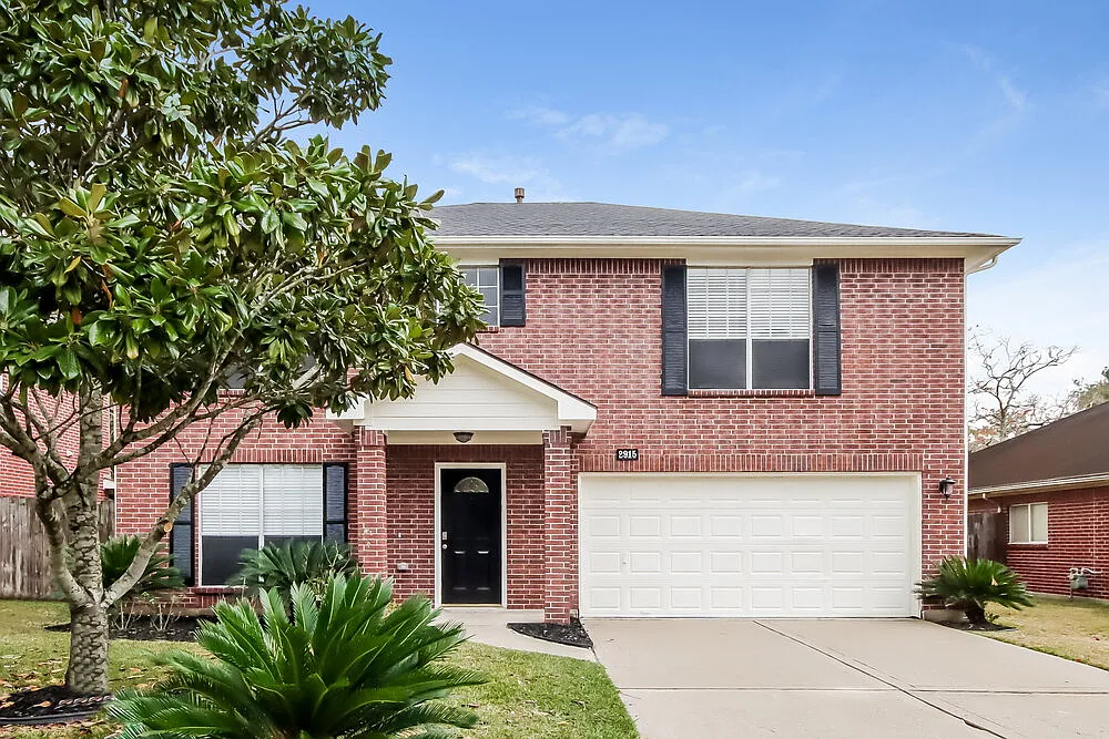 4 bed, 2.5 bath, 2150 sqft, $1,865 — Photo 1