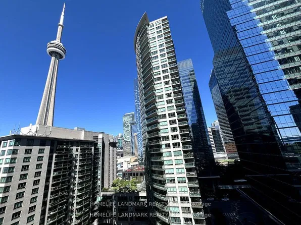 19 Grand Trunk Cres, Toronto, ON