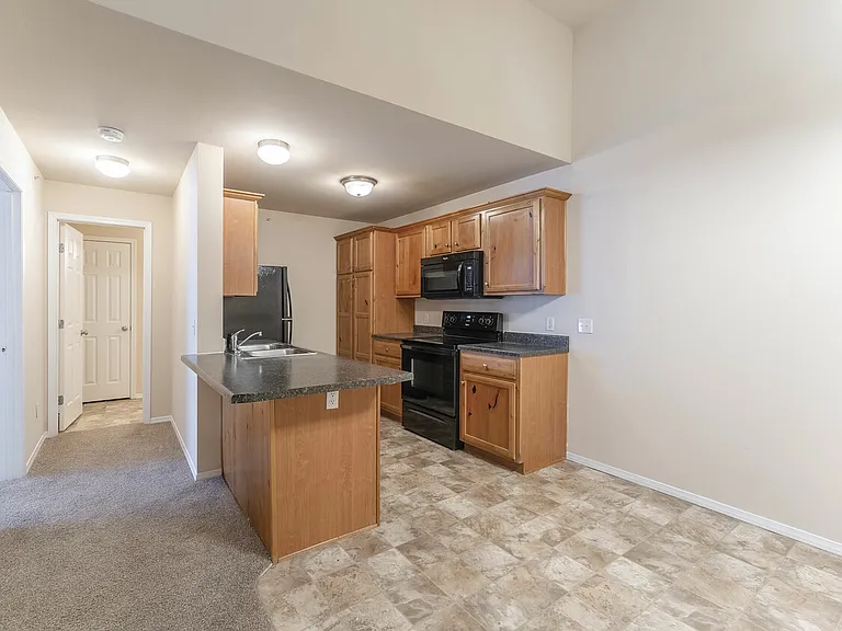 Sandstone Heights Apartments — Photo 39