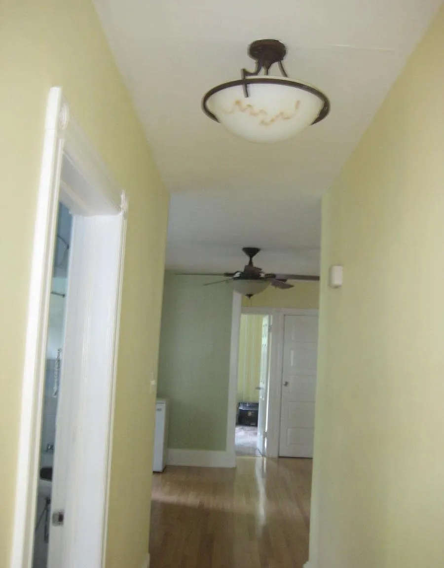 2 bed, 1000 sqft, $1,815 — Photo 3