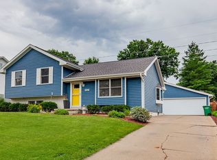 4846 Candlewick Dr, Norwalk, IA 50211