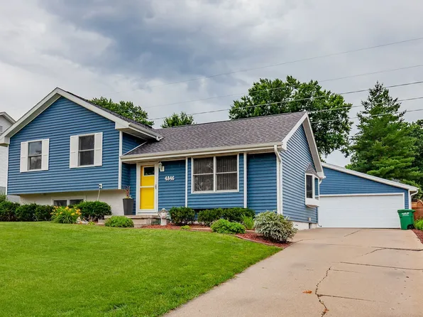 4846 Candlewick Dr, Norwalk, IA 50211