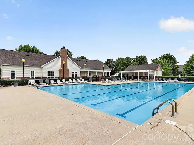 9017 McDowell Creek Ct — Photo 27