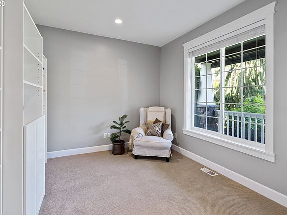 3rd image of 18829 SE Alicia Cir
