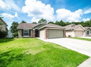 833 Haring Ln, Mount Dora, FL 32757