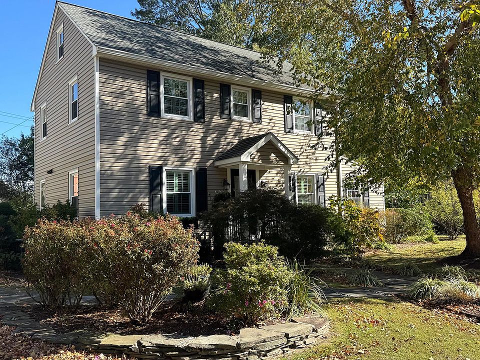 1st image of 224 Wye Ave