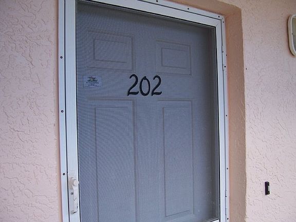 4th image of 7065 Dennis Cir APT 202