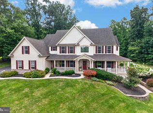 102 Steeplewood Dr, Exton, PA 19341