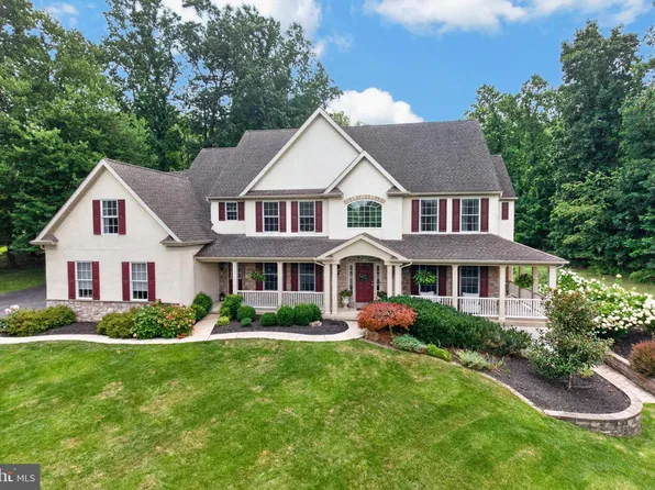 102 Steeplewood Dr, Exton, PA 19341