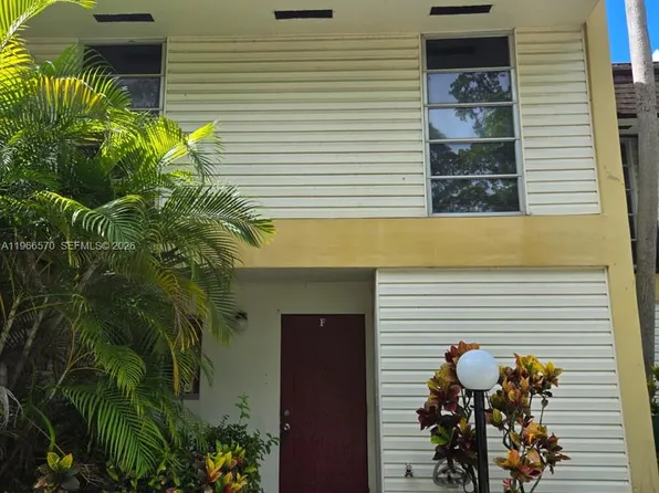 3320 Simms St, Hollywood, FL 33021