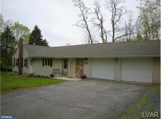 3101 Forest Dr, Coopersburg, PA 18036