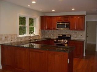 754 Hunns Lake Rd, Stanfordville, NY 12581