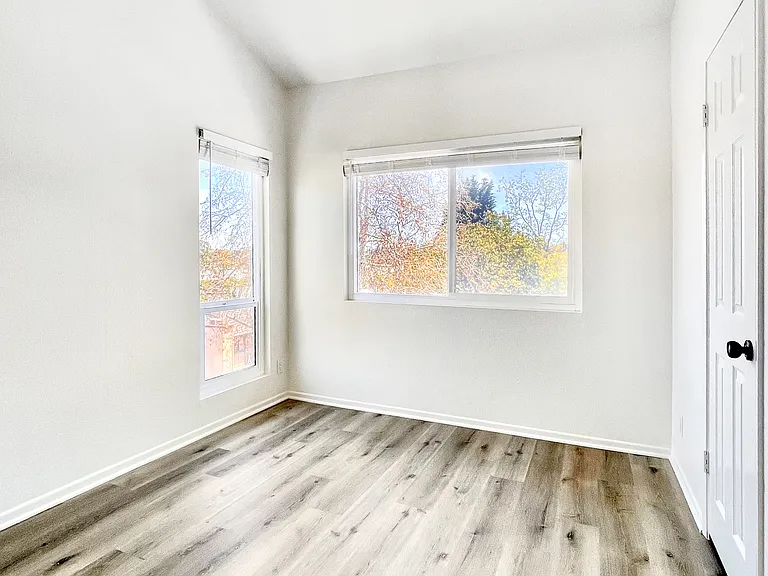 2504 Woodlands Way — Photo 13