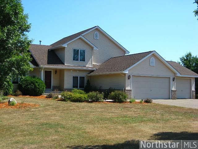 1st image of 22747 Palisade St NE