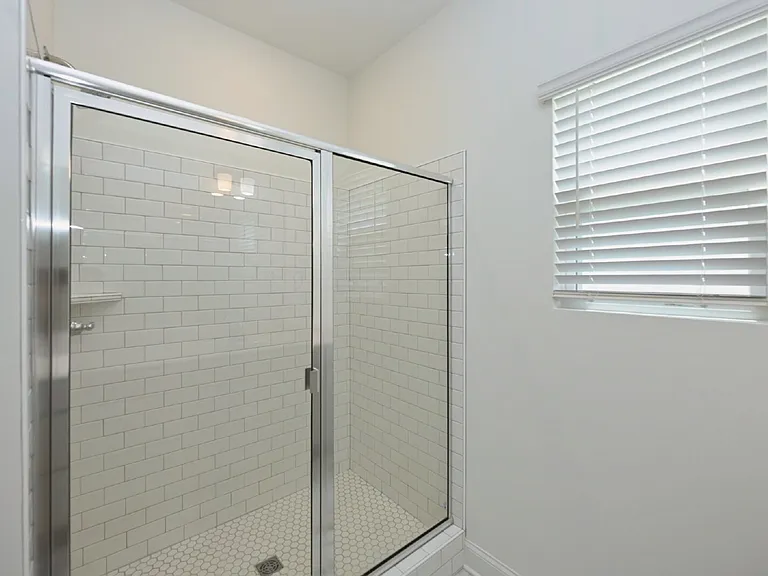 161 Crabourne Dr — Photo 48