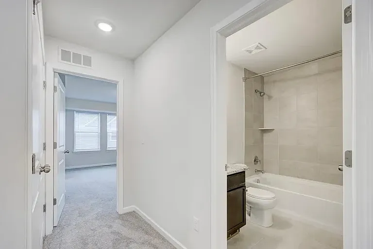 4840 Ludlow Ln — Photo 18