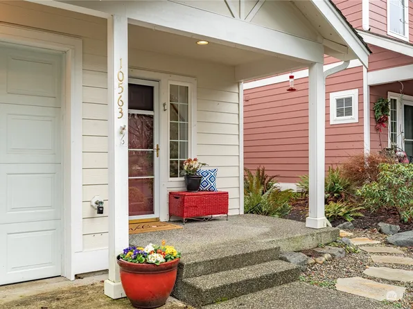 10563 NE Kingston Meadows Circle, Kingston, WA 98346