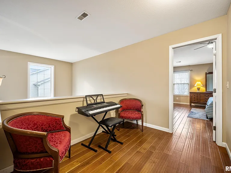 2321 W Kenfield Ct — Photo 14