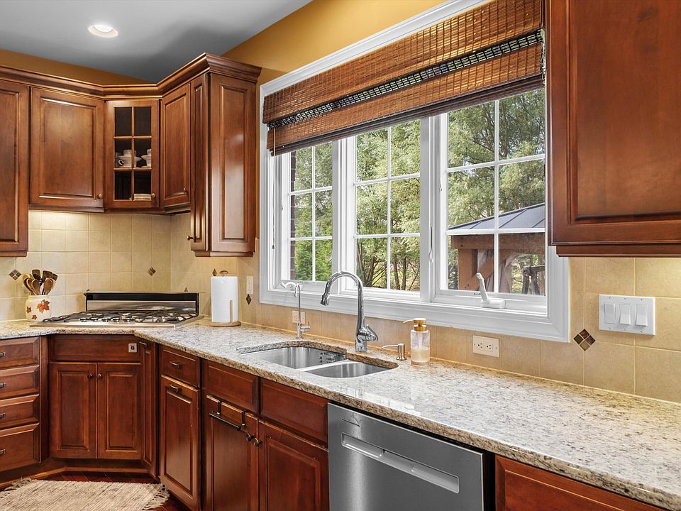 17629 Mystic Valley Ct, photo 17