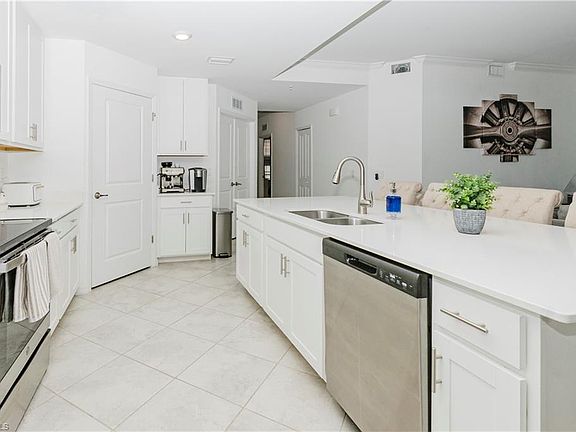 5th image of 6082 National Blvd #113