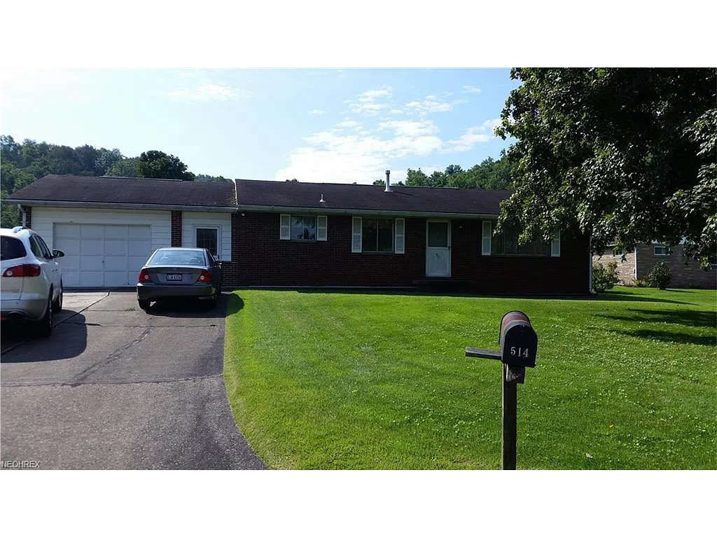 514 Ruby St photo 1