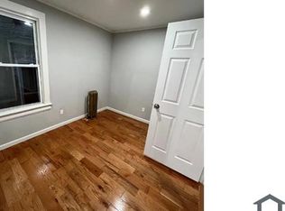 109 Columbus Pl, Roselle Park, NJ 07204