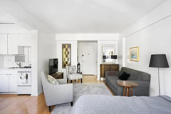 Sold by Compass | media 15