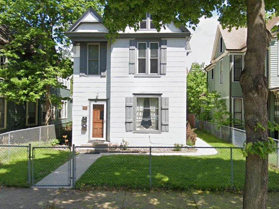 1st image of 3045 Harriet Ave