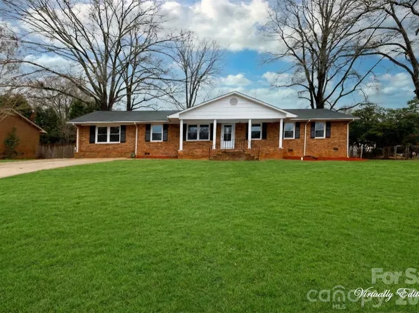 1621 Stonehill Pl, Rock Hill, SC 29730