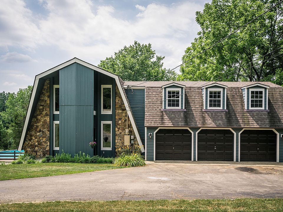1st image of 465 Creekwood Dr