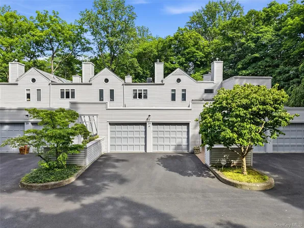 29 Beechwood Way, Briarcliff Manor, NY 10510