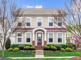 100 Pearl St, Herndon, VA 20170