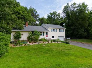 1 Marbil Rd, Danbury, CT 06811