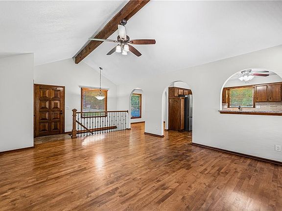 5th image of 7606 NW 69th Ter