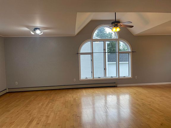 3rd image of 332 Palmer Avenue
