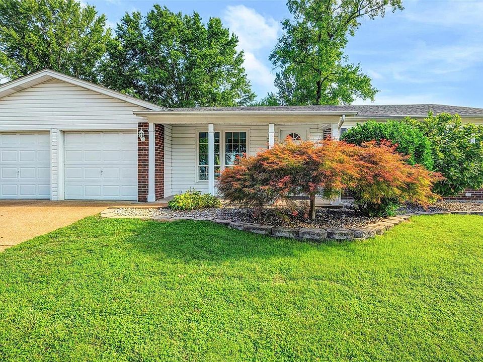 1st image of 2426 Crestline Dr