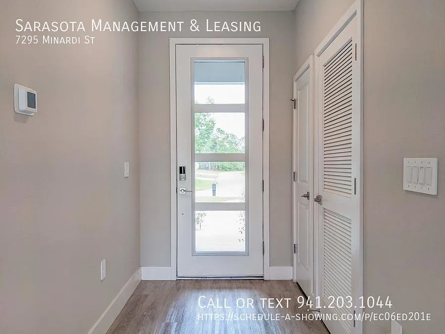 3 Bed 2 Bath Home with Den and 2 Car Garage — Photo 3