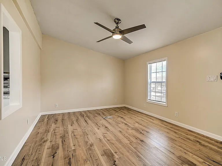 704 Church Hill Dr — Photo 4