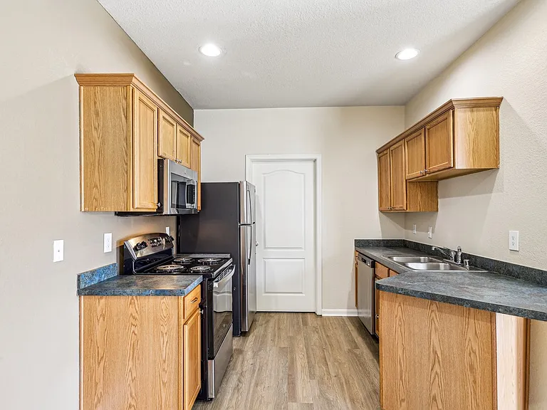 Glenmary Village Apartments — Photo 5