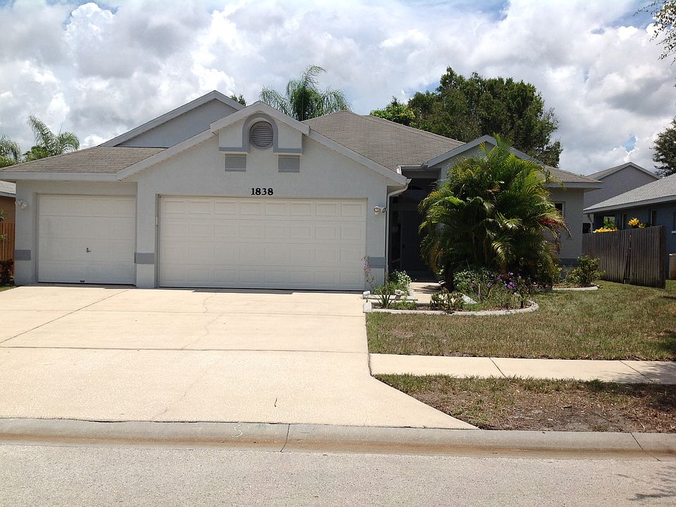 1st image of 1838 Wood Trail St