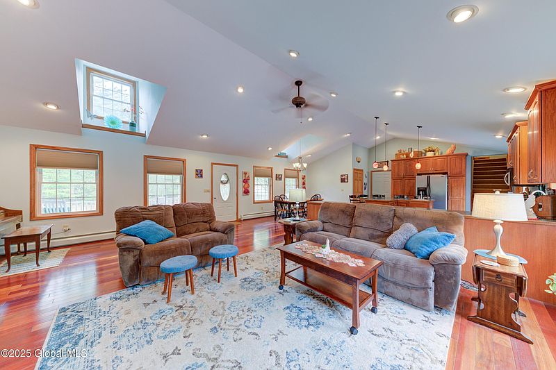 3rd image of 67 Homer Drive