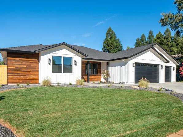 4870 Dandelion Dr, Redding, CA 96002