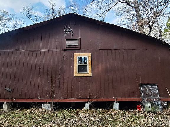 4th image of 298 Middleton Rd