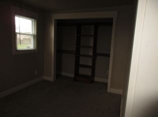 409 Yellowstone Rd APT 2, Valparaiso, IN 46385