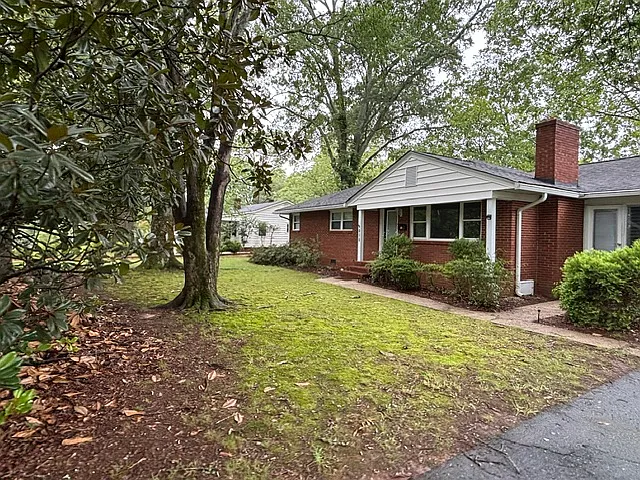 191 Scenic Dr NE — Photo 1